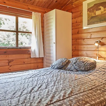 Cozy Coastal Retreat-by Traum بيت للعطل *